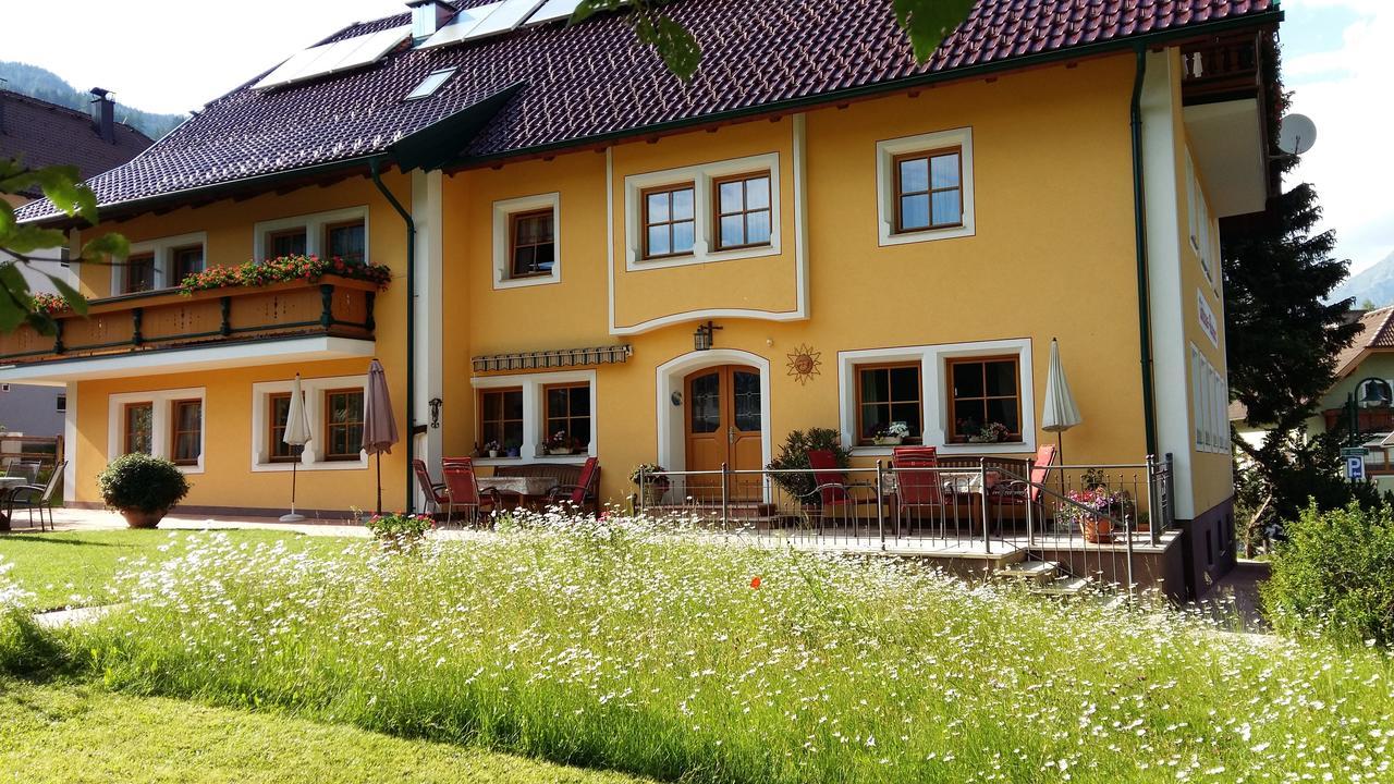 Gaestehaus Macheiner Lessach Oberdorf Esterno foto